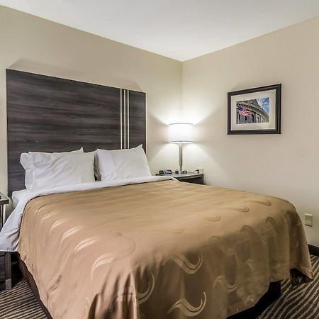 Quality Inn & Suites North Lima - Boardman Экстерьер фото