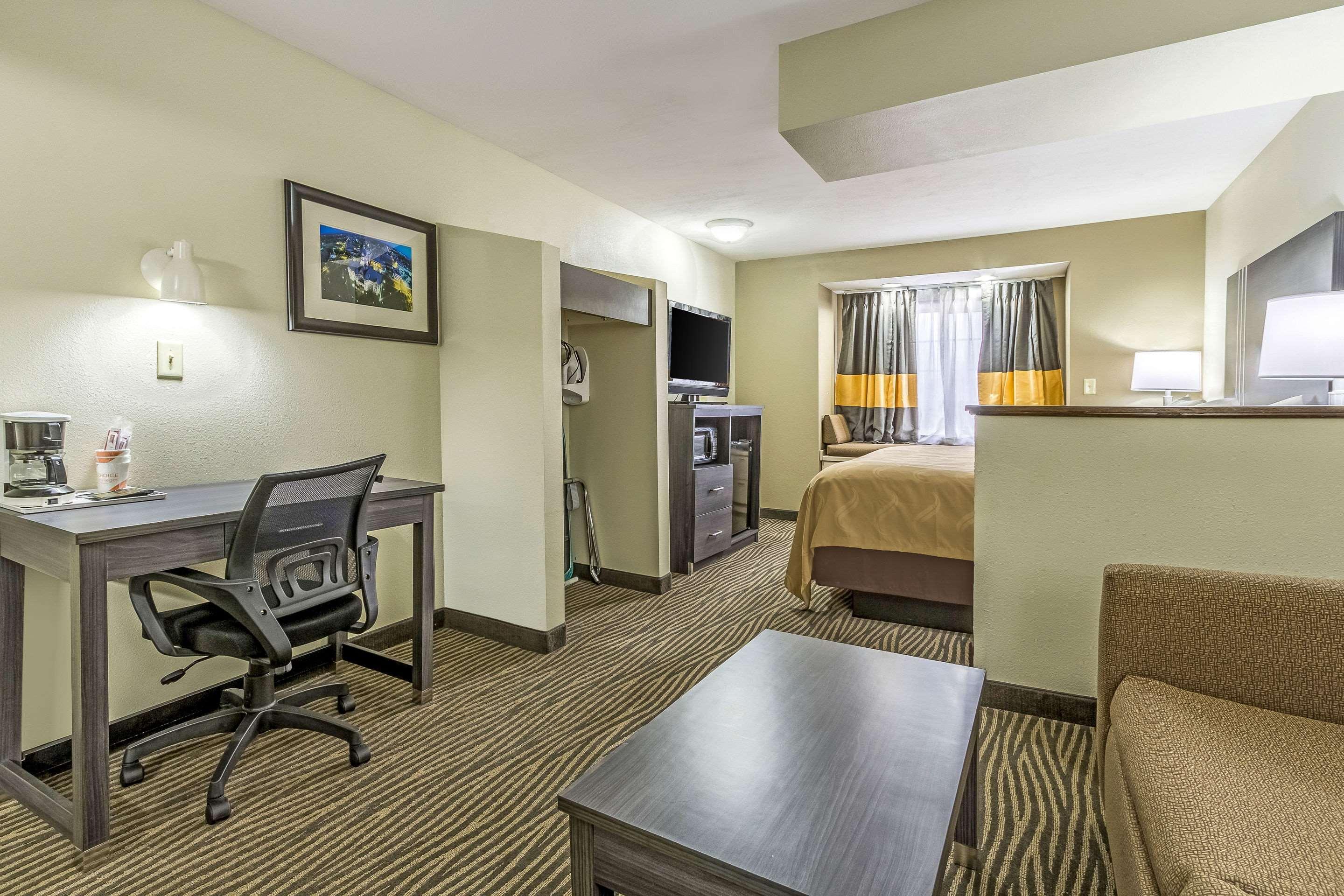 Quality Inn & Suites North Lima - Boardman Экстерьер фото
