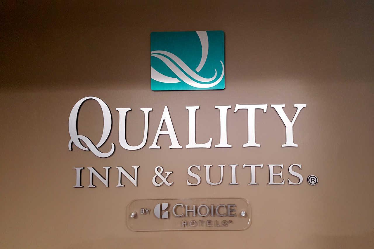 Quality Inn & Suites North Lima - Boardman Экстерьер фото