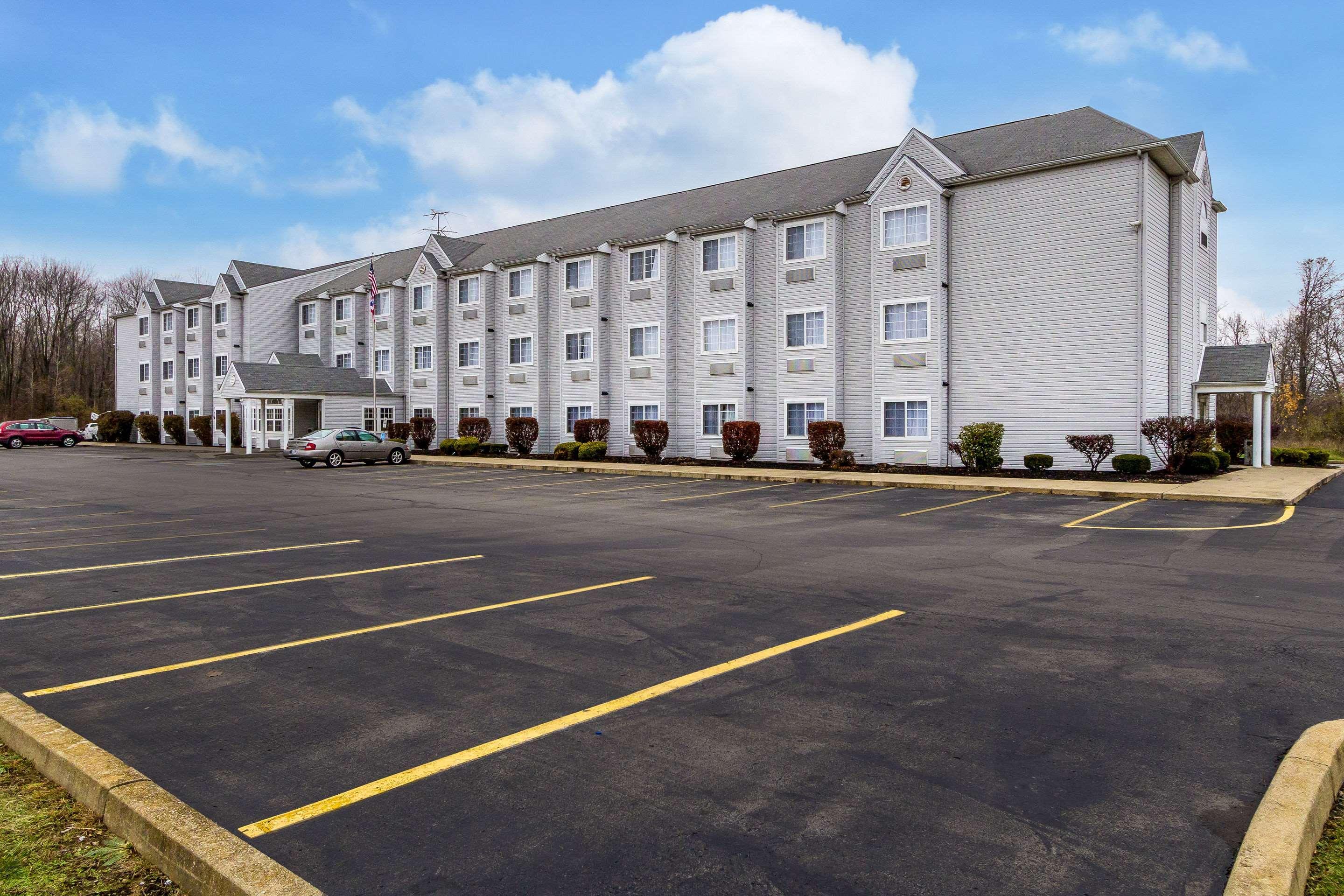 Quality Inn & Suites North Lima - Boardman Экстерьер фото