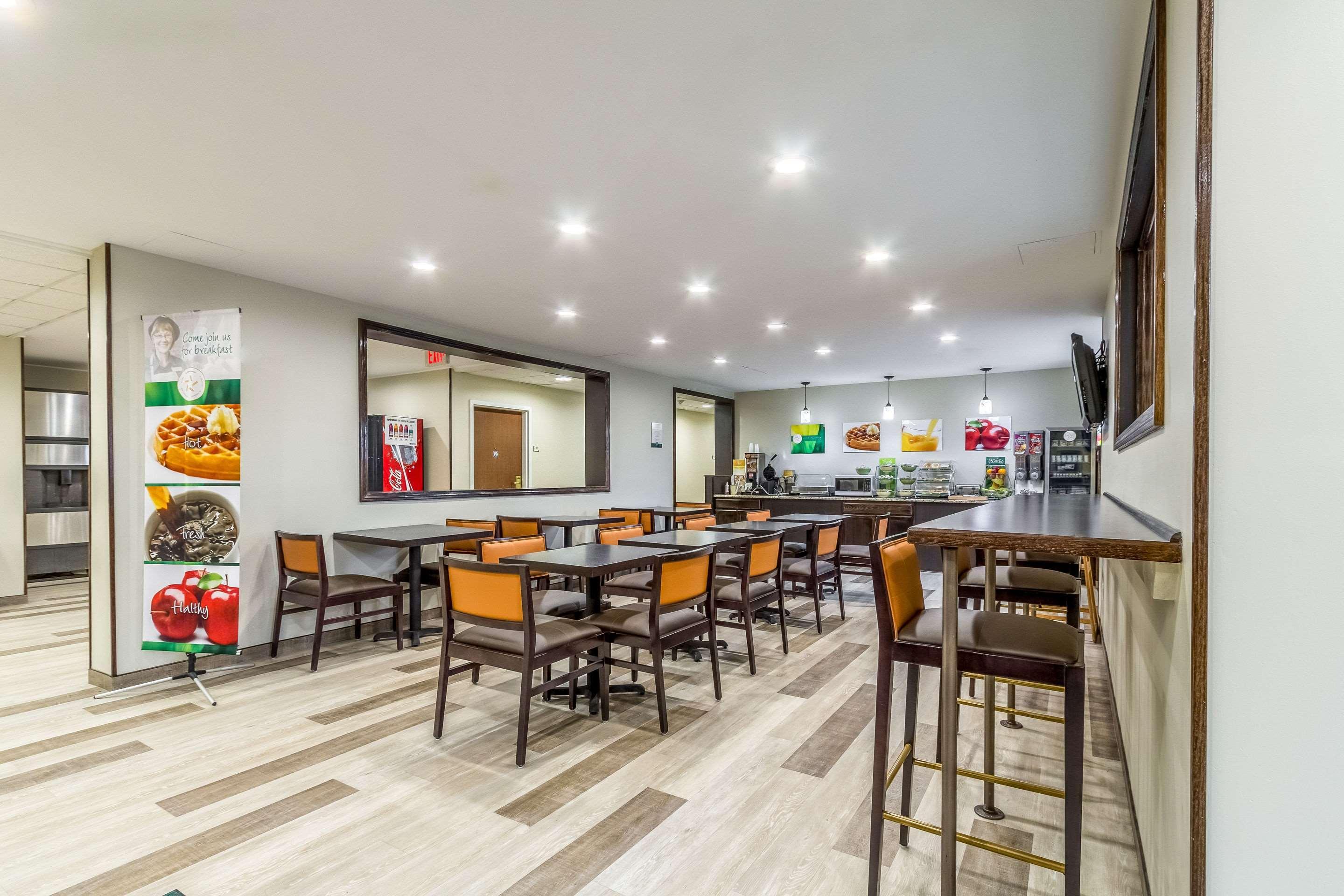 Quality Inn & Suites North Lima - Boardman Экстерьер фото