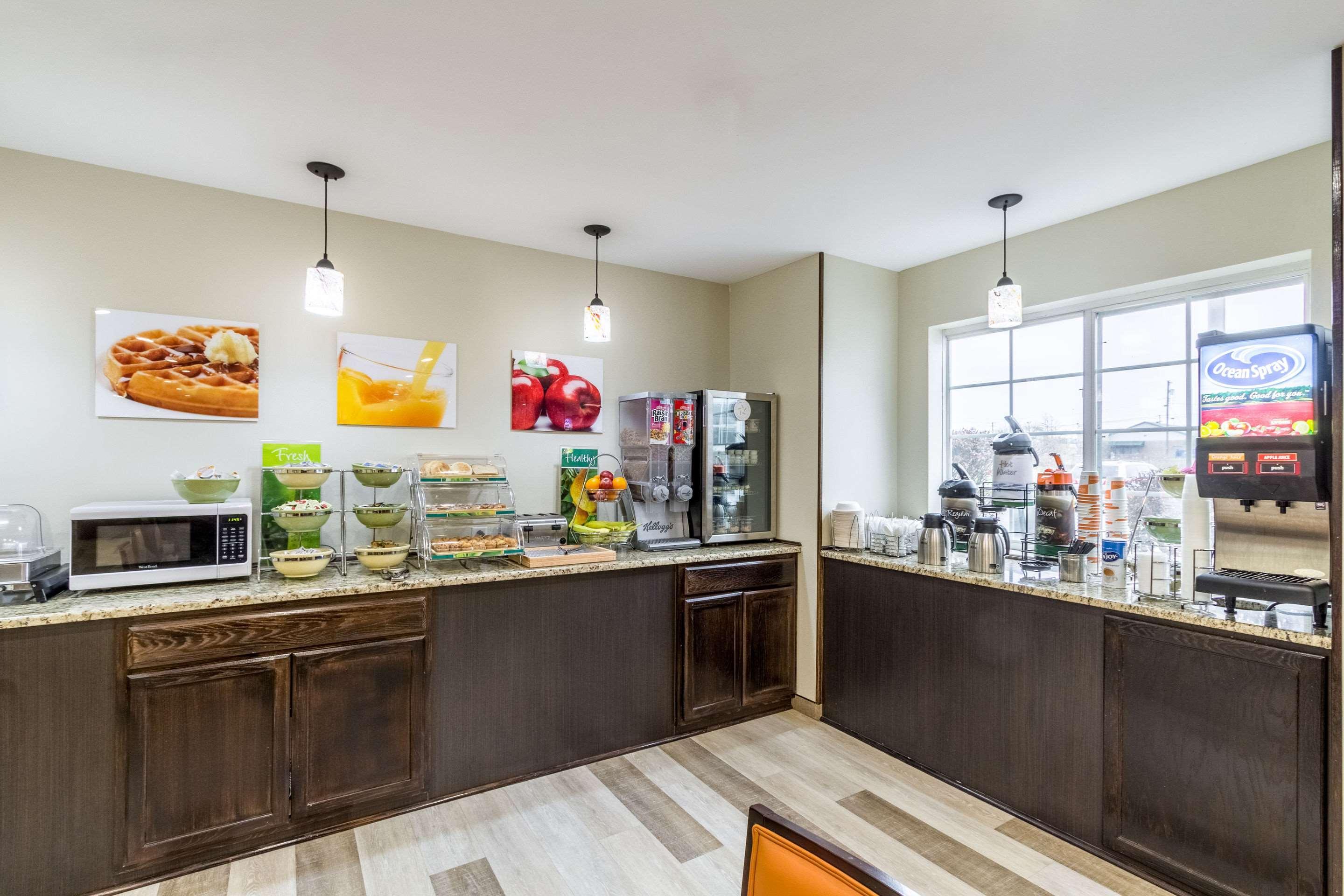 Quality Inn & Suites North Lima - Boardman Экстерьер фото