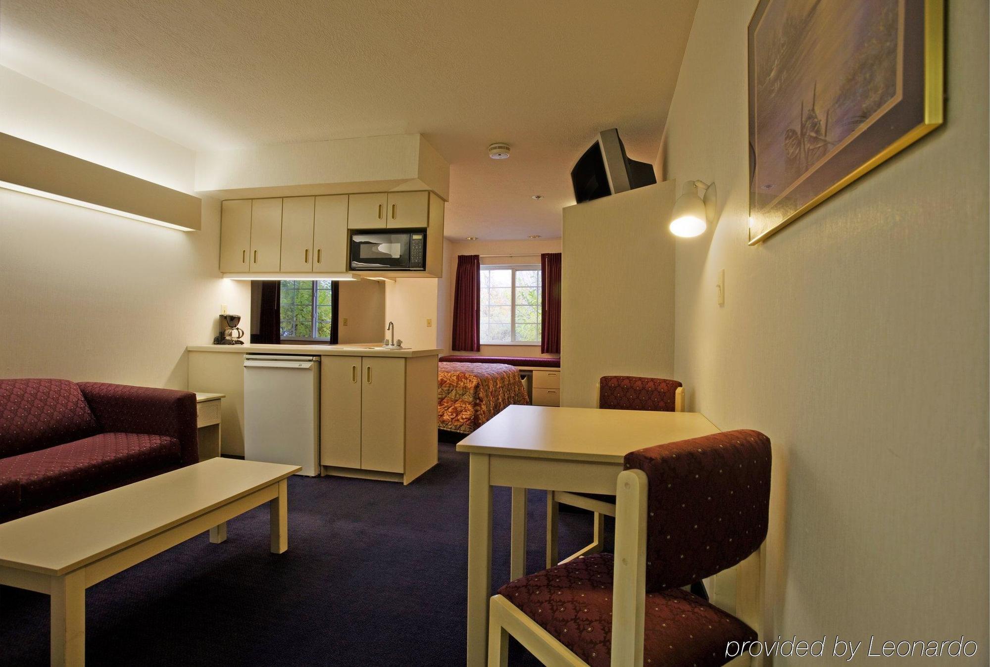 Quality Inn & Suites North Lima - Boardman Номер фото