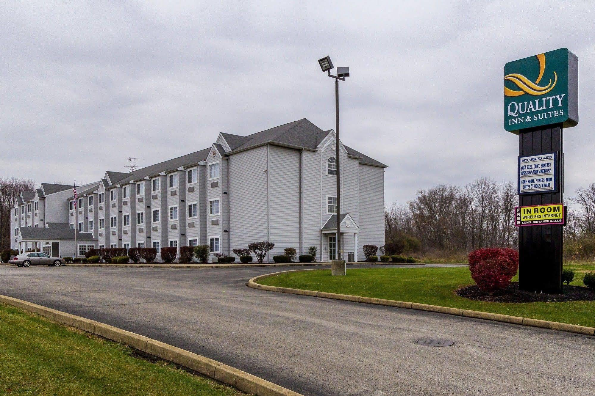 Quality Inn & Suites North Lima - Boardman Экстерьер фото