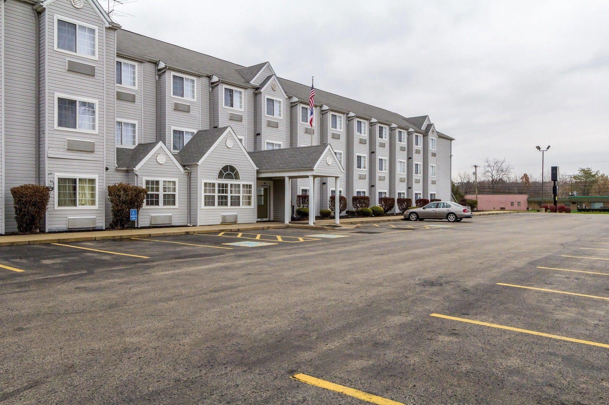 Quality Inn & Suites North Lima - Boardman Экстерьер фото